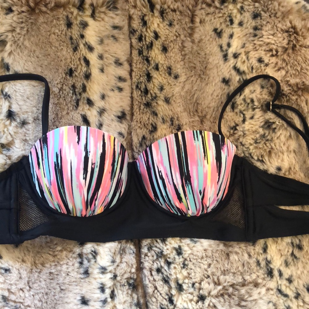 Bikini Top w/ mesh Colorful Striped Xhilaration